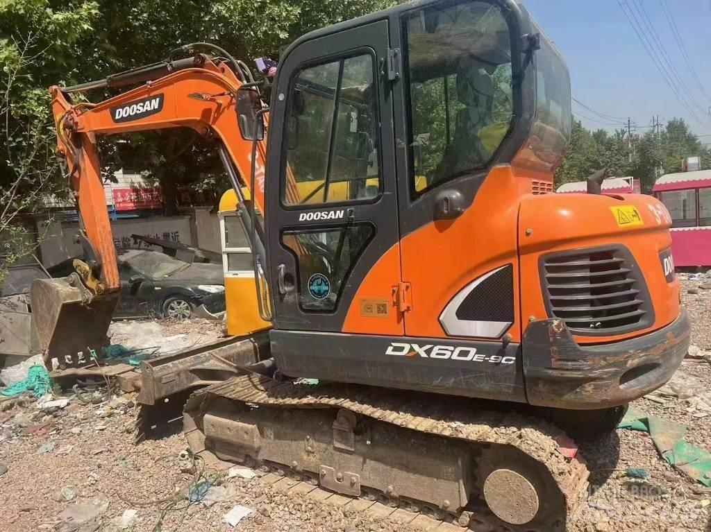 Doosan DX 60 Mini bageri <7t