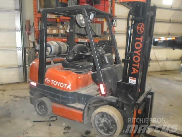Toyota 52-6 FG U 30 Terenski viličar