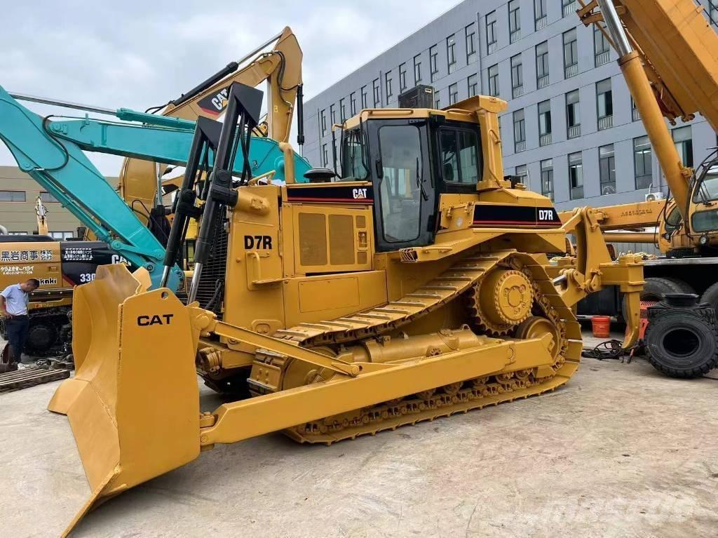 CAT D 7 R Buldožeri gusjeničari