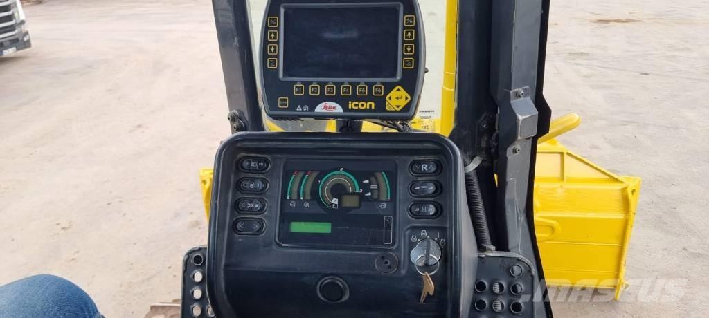 Komatsu D 51 EX-22 Buldožeri gusjeničari