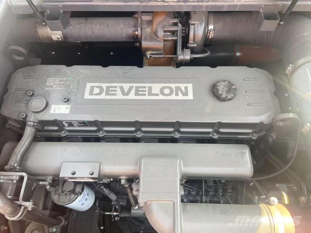 Develon DX 450 Bageri gusjeničari