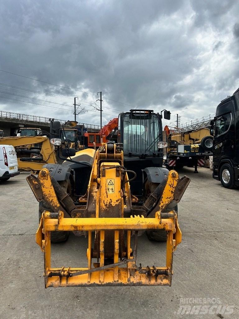 JCB 535-140 Teleskopski viličari