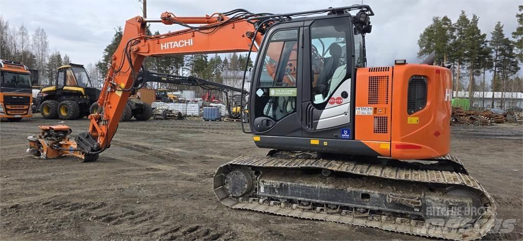 Hitachi ZX135US-5B Bageri gusjeničari