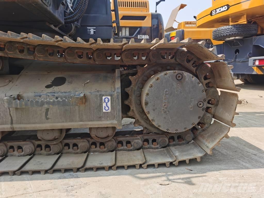 Volvo EC 220 Bageri gusjeničari