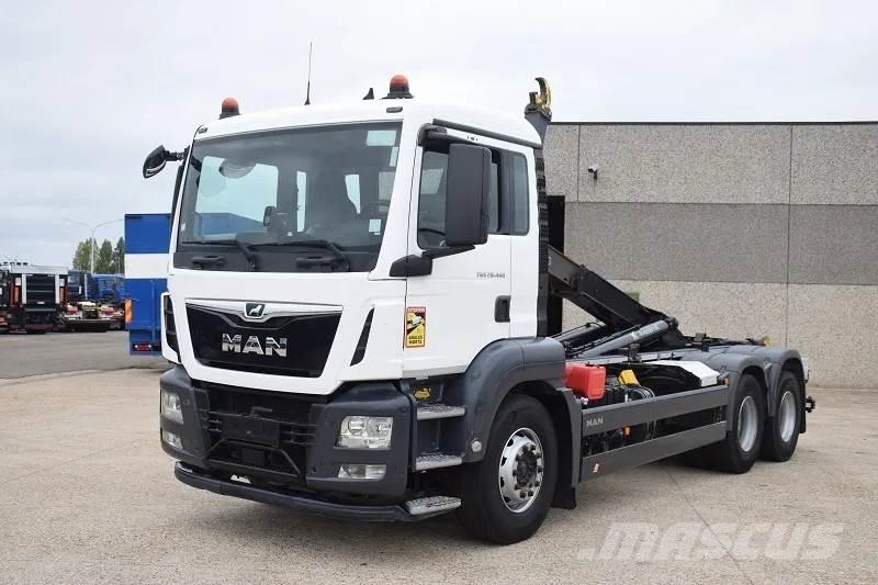 MAN TGS 26.460 Rol kiper kamioni s kukama za dizanje
