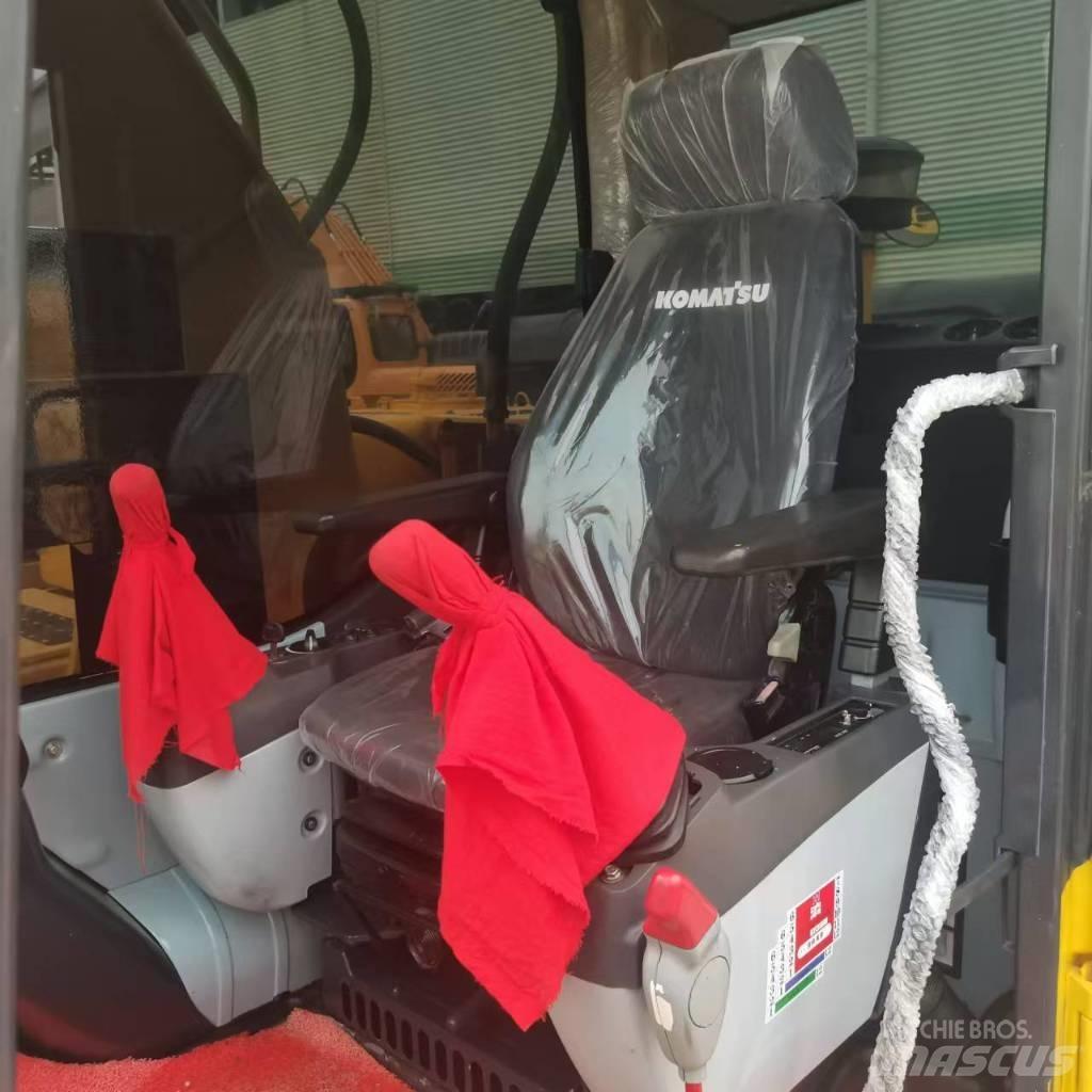 Komatsu 220-8 Mini bageri <7t