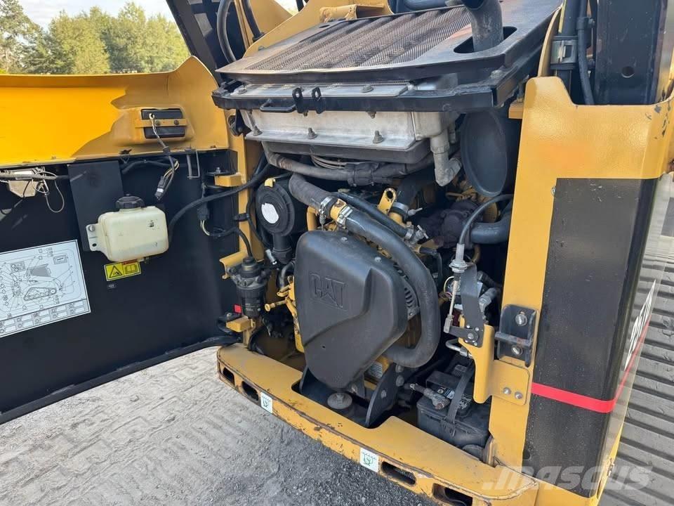 CAT 257 B Skid steer mini utovarivači