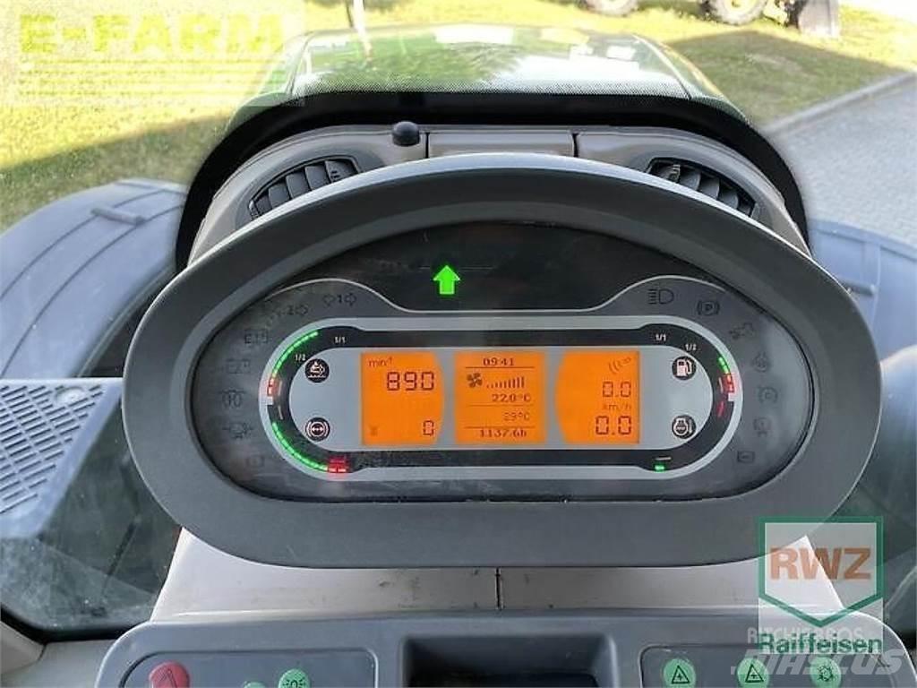 Fendt 828 vario Traktori