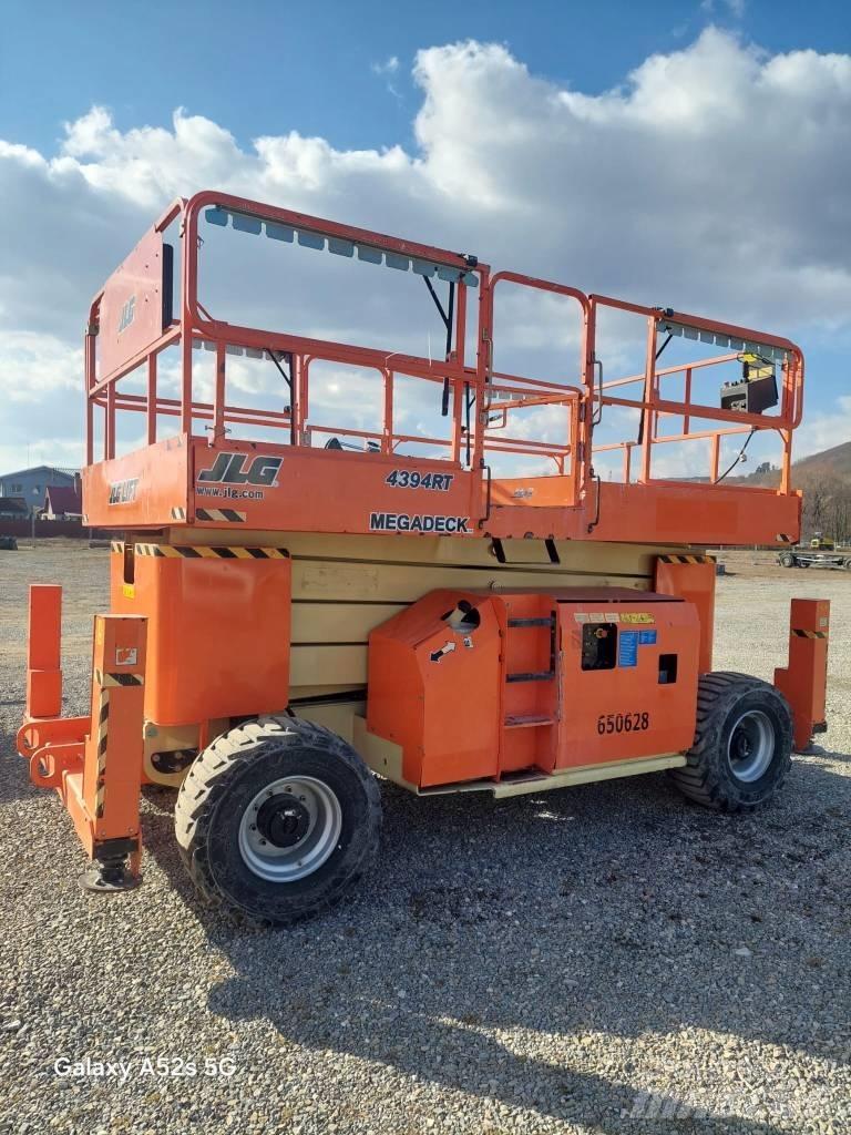 JLG 4394 RT Škaraste platforme