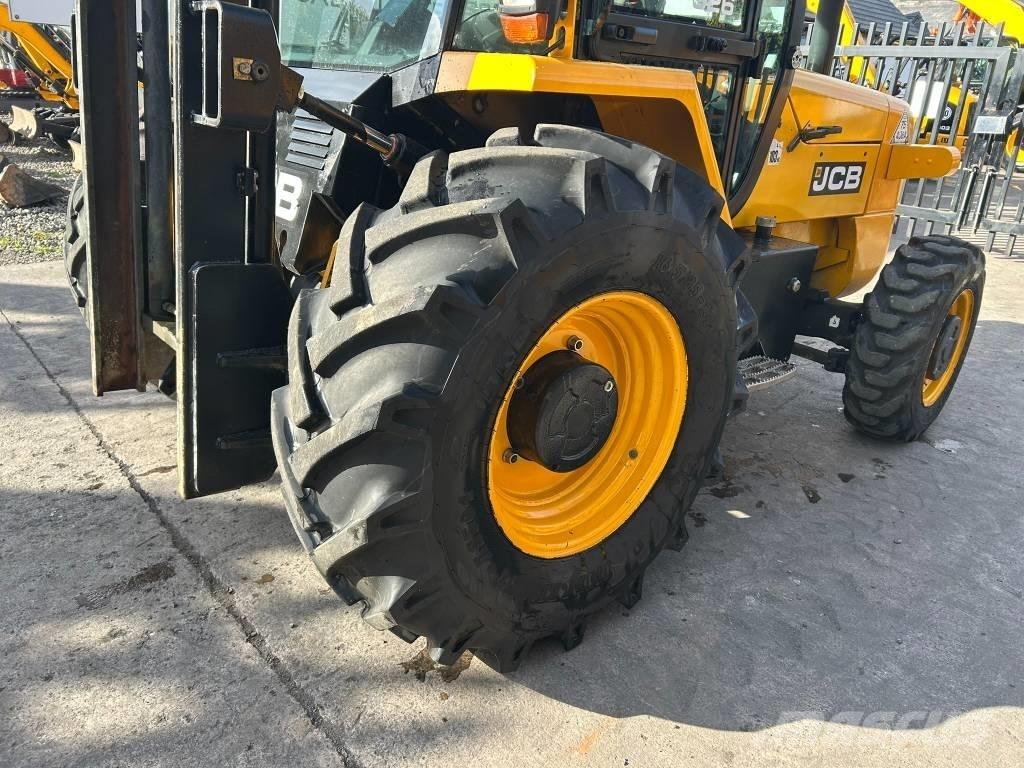 JCB 926 Terenski viličar