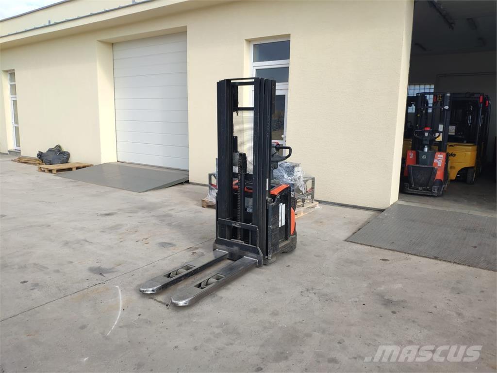 BT SWE120 Samopogonski ručni viličari