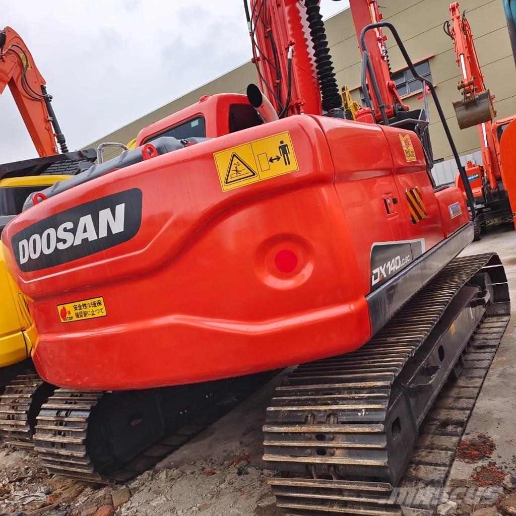 Doosan DX 150 LC Bageri gusjeničari