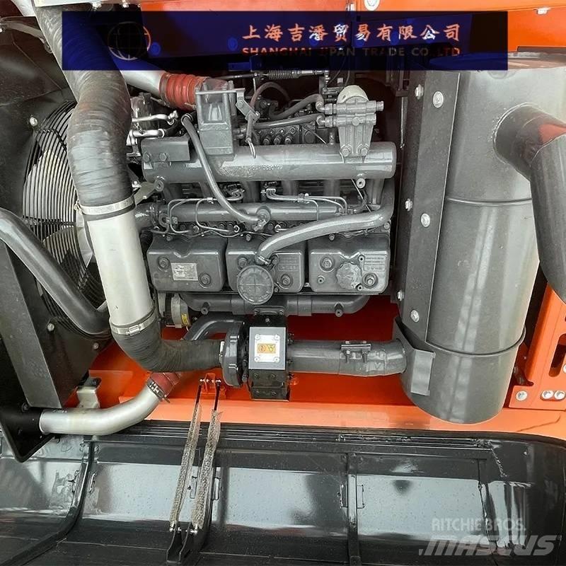 Doosan DX 225 Bageri gusjeničari