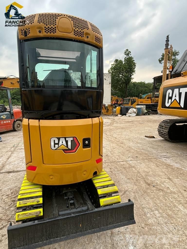 CAT 302 Mini bageri <7t