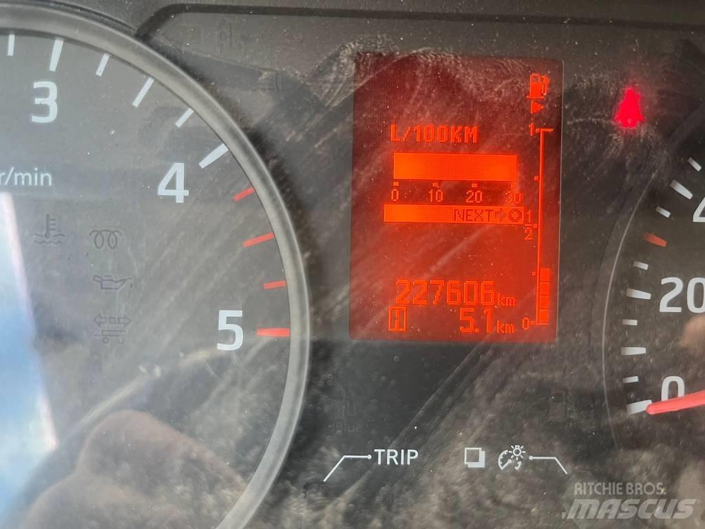 Nissan Cabstar E Kombiji / vakuumski kamioni