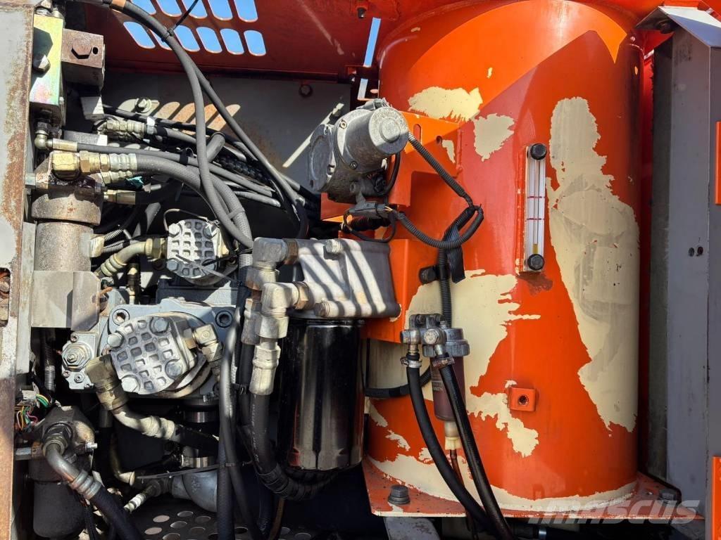 Hitachi ZX 130 W Bageri na kotačima