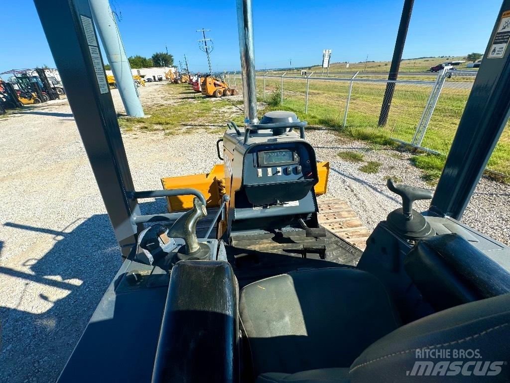 DEERE 450J Buldožeri gusjeničari