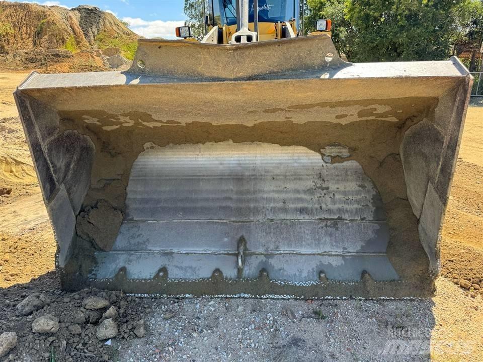 Volvo L 90 F Utovarivači na kotačima