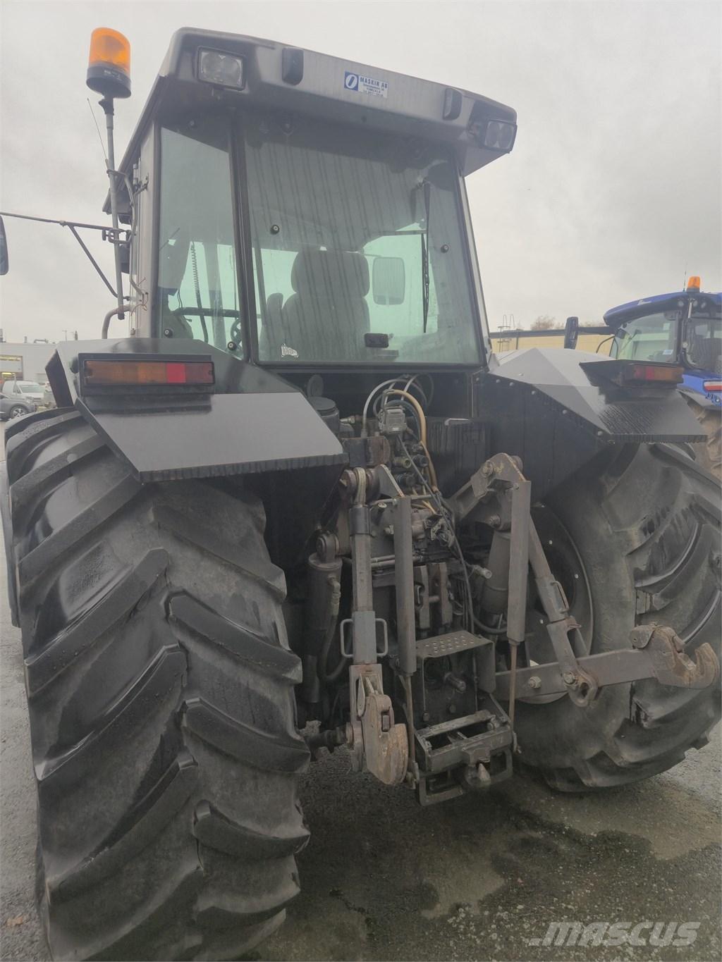 Massey Ferguson 3670 Traktori
