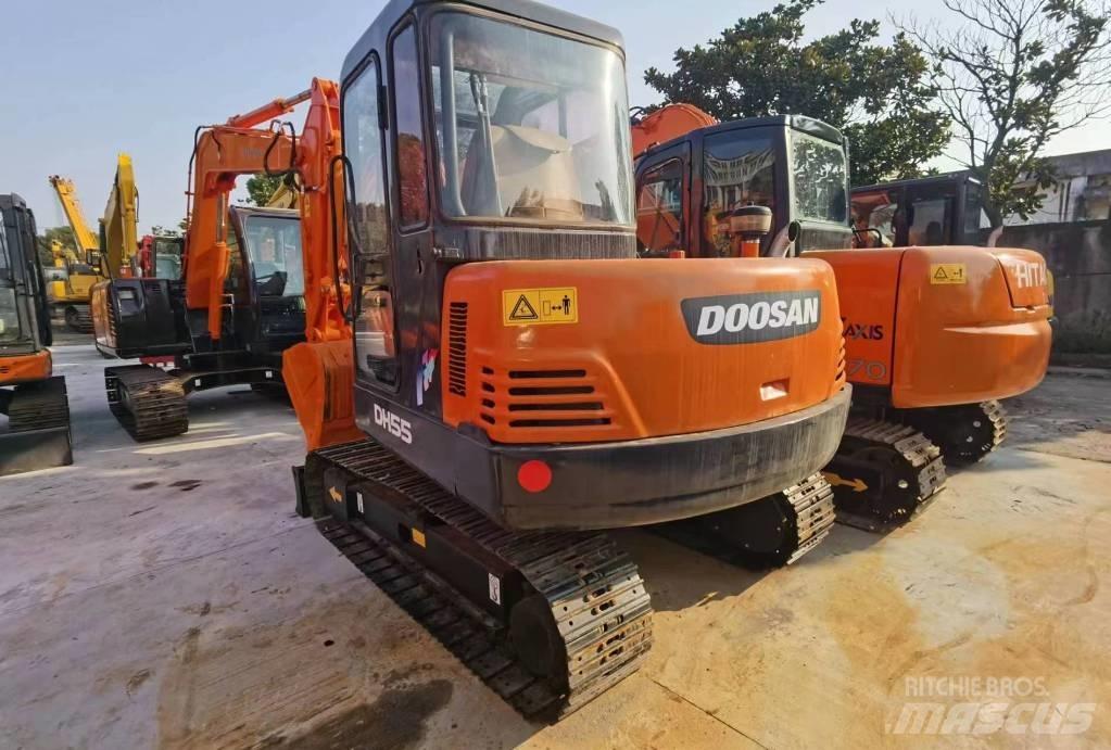 Doosan DH55 Bageri gusjeničari