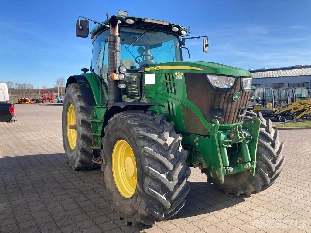 John Deere 6190R Traktori