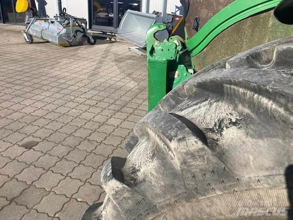 John Deere 6190R Traktori
