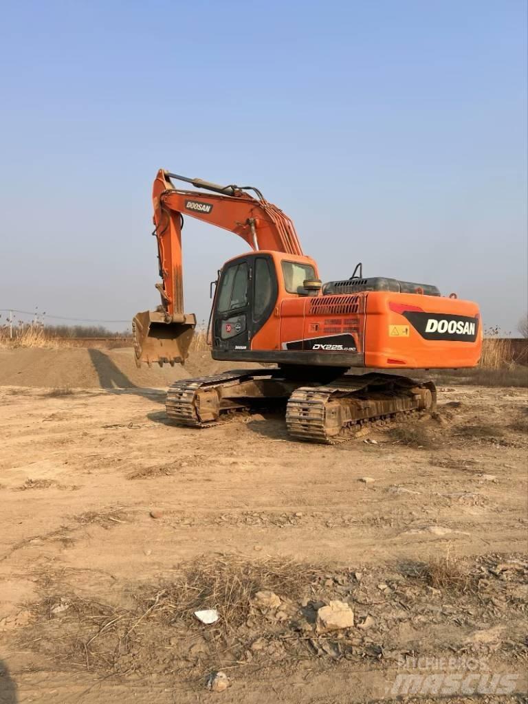 Doosan DX225LC-9C Bageri gusjeničari