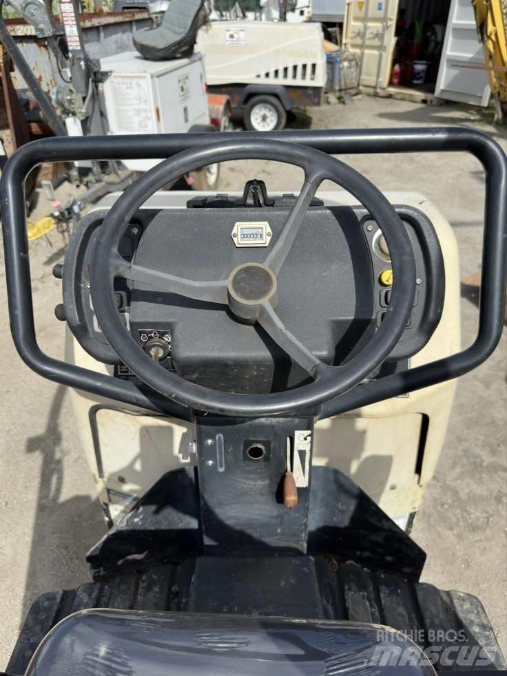 Ingersoll Rand DD 16 Kompaktori zemlje