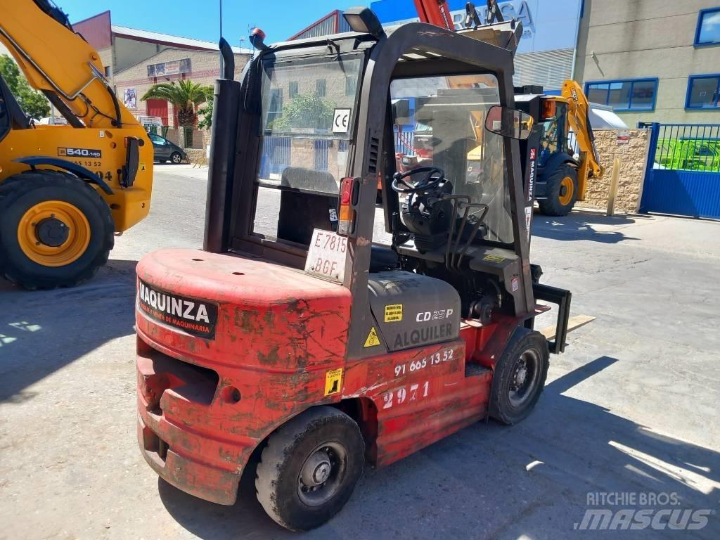 Manitou CD 25 P Dizelski viličari