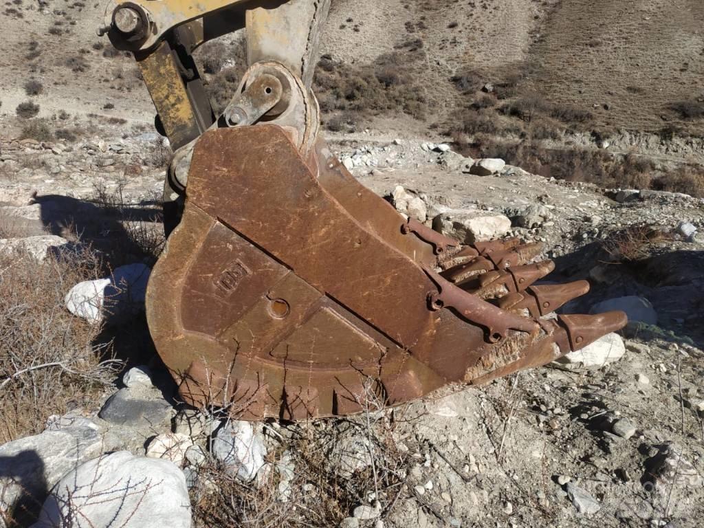 CAT 330D2 L Bageri gusjeničari