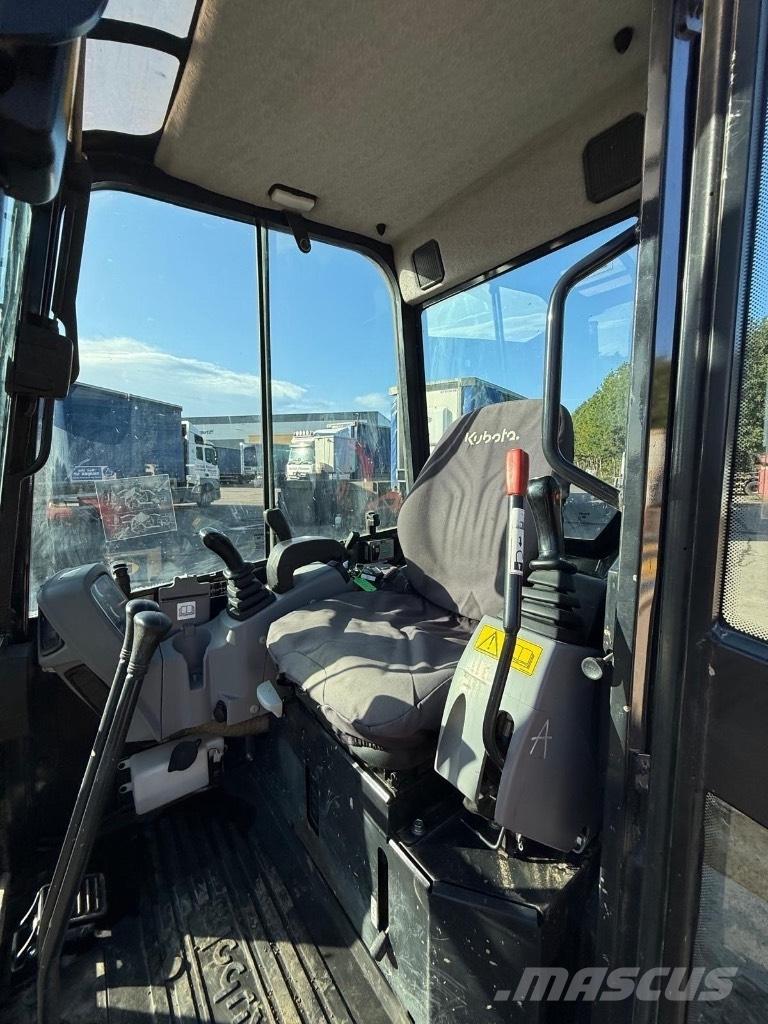 Kubota U 27-4 Mini bageri <7t