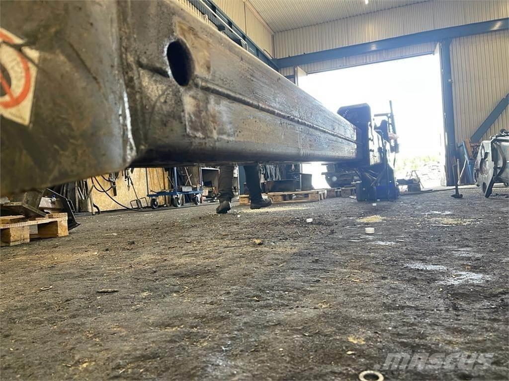 John Deere 1910G Kranovi za stabla