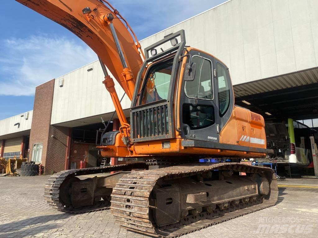 Doosan DX 180 LC Bageri gusjeničari