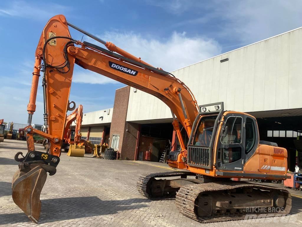 Doosan DX 180 LC Bageri gusjeničari