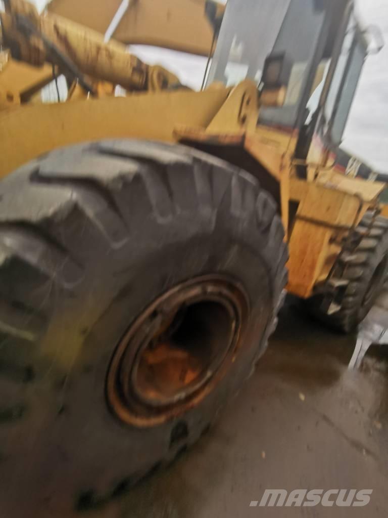 CAT 966F Utovarivači na kotačima