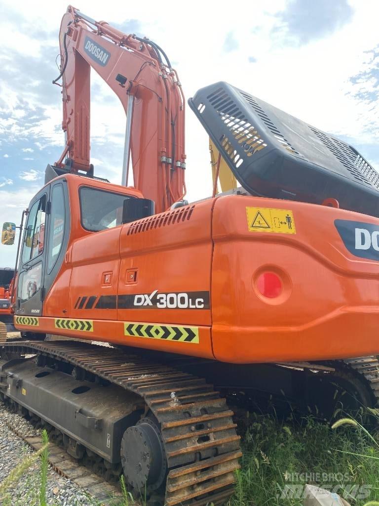 Doosan DX 300 LC Bageri gusjeničari