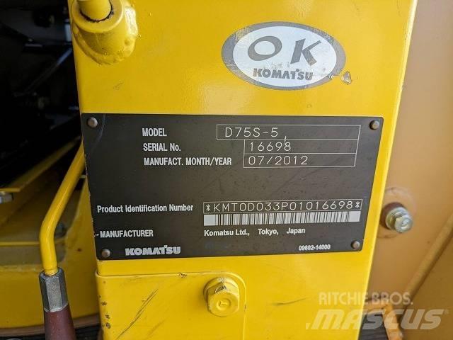 Komatsu D 75 S-5 Utovarivači gusjeničari