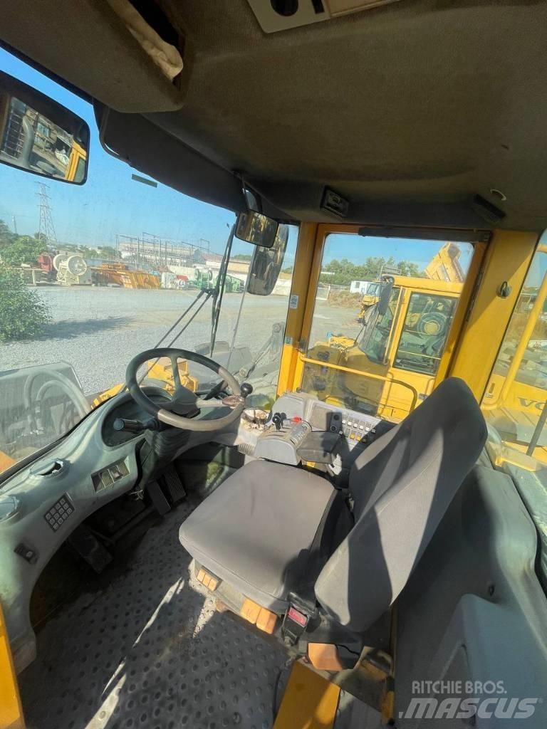 Volvo L 180 E Utovarivači na kotačima
