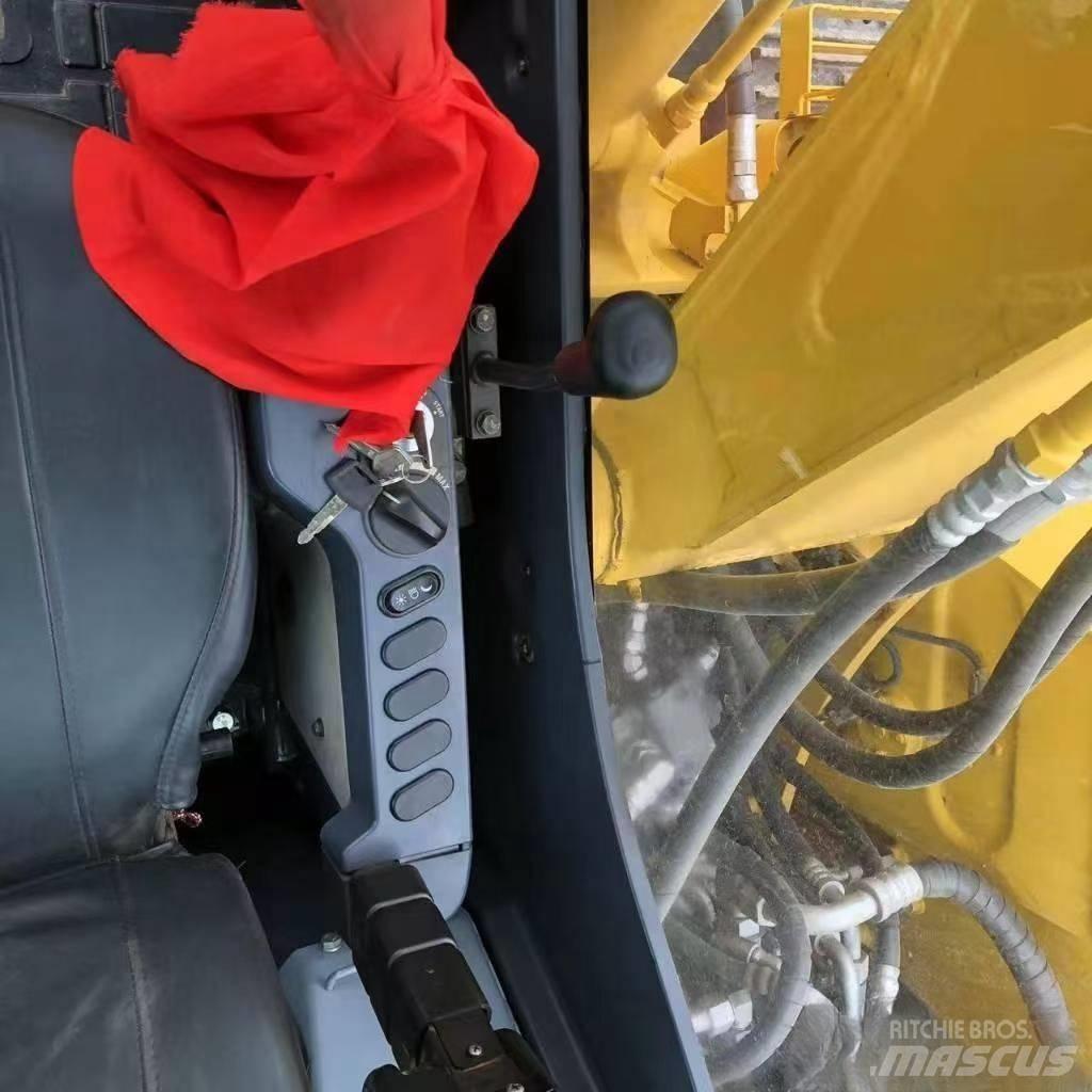 Komatsu PC 60 Bageri gusjeničari