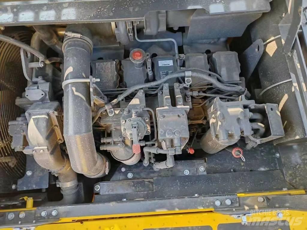 Komatsu 450-8 Bageri gusjeničari