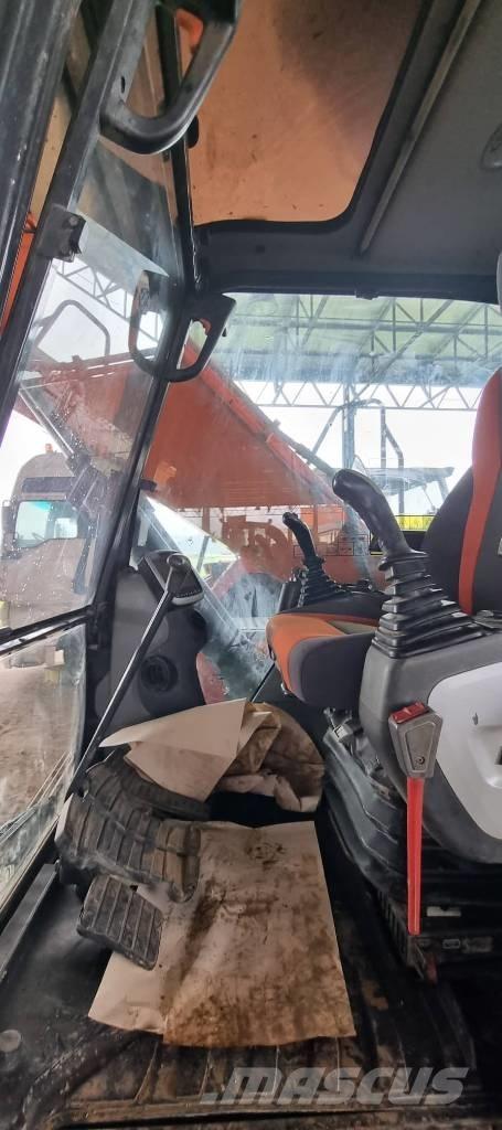 Doosan DX 140LC-5 Bageri gusjeničari