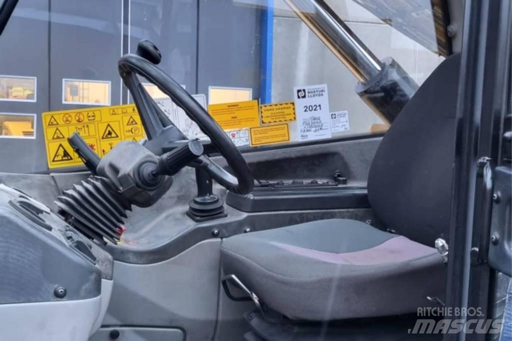 CAT TH 414 Teleskopski viličari