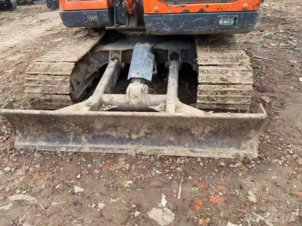 Doosan DX 75-9 Bageri gusjeničari
