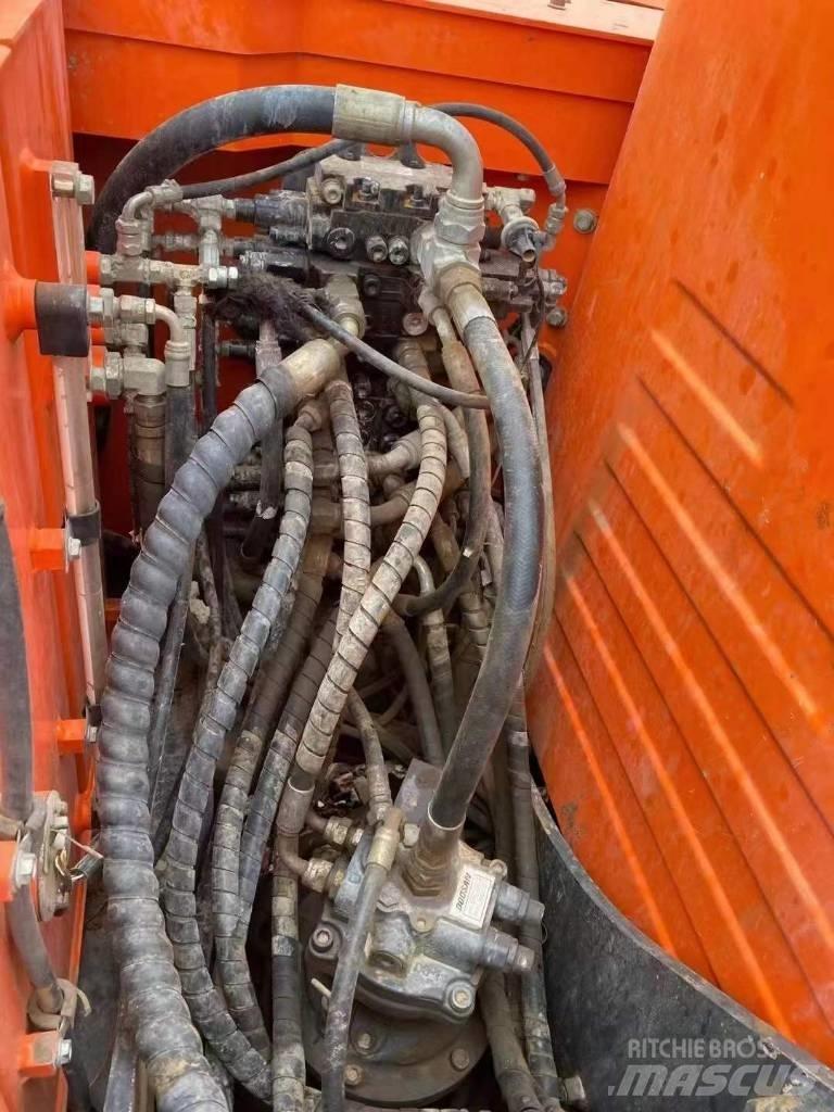Doosan DX 75-9 Bageri gusjeničari