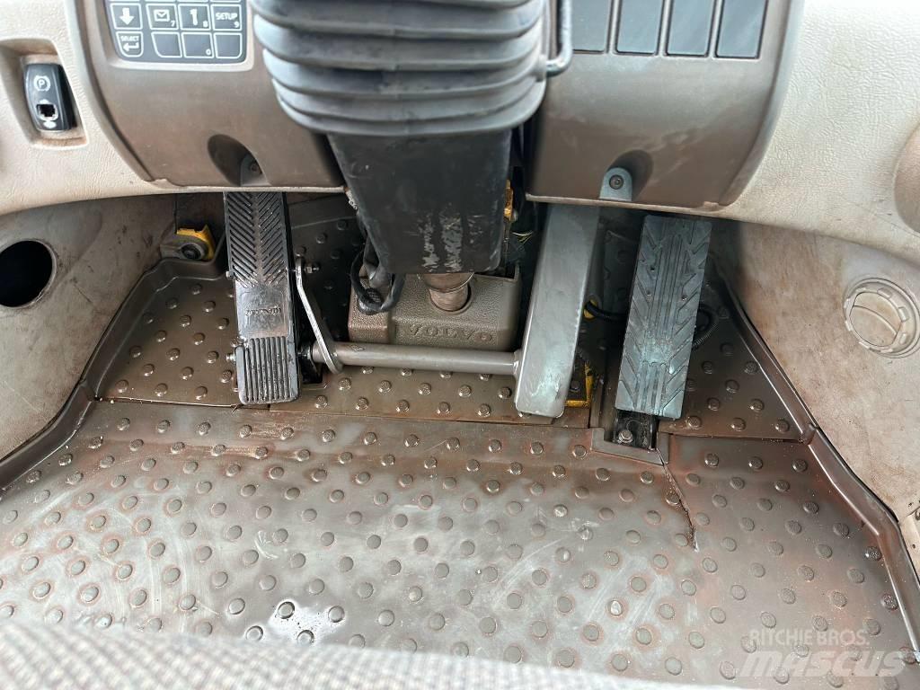 Volvo L180F Utovarivači na kotačima