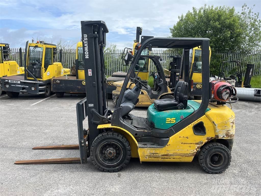 Komatsu FG25HT-16R Plinski viličari