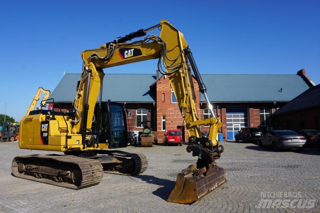 CAT 320 FL Bageri gusjeničari