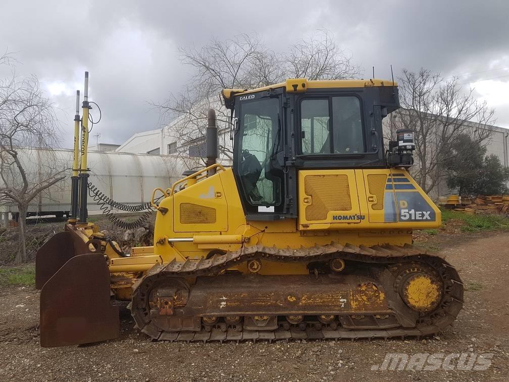Komatsu D 51 EX-22 Buldožeri gusjeničari