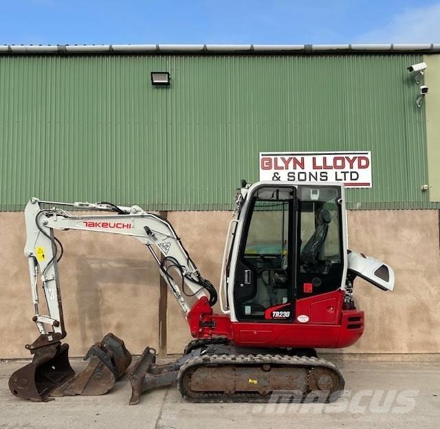 Takeuchi TB 230 Mini bageri <7t