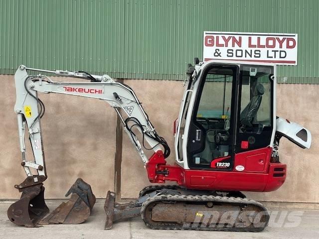 Takeuchi TB 230 Mini bageri <7t